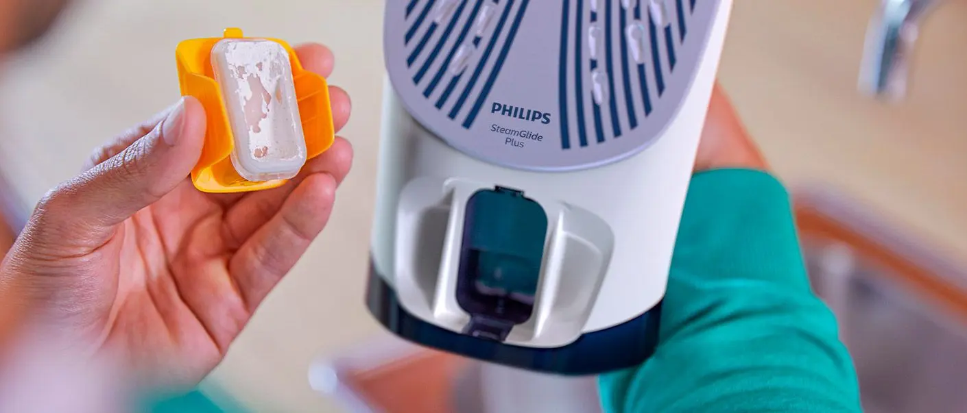 Утюг Philips Azur DST7030/20 (Dark Blue)