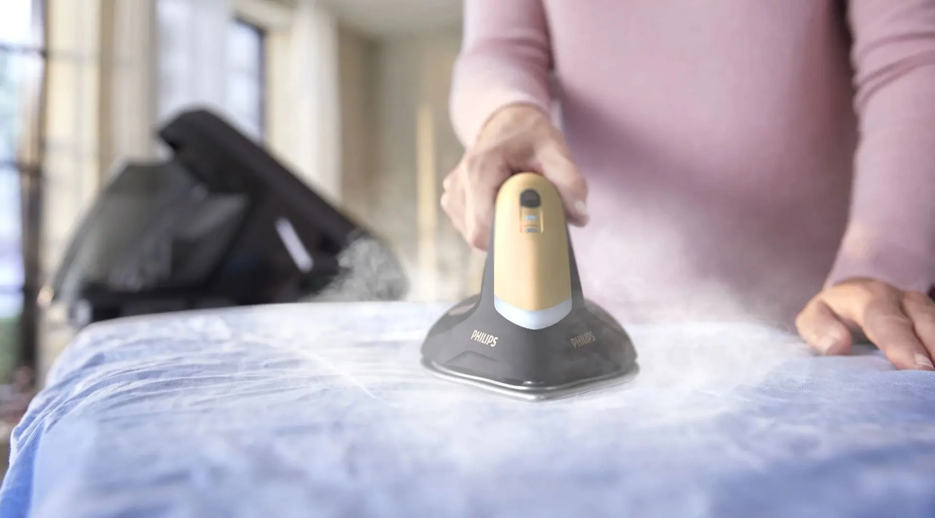 Утюг с парогенератором Philips PerfectCare PSG813080 (Black/Gold) - 8