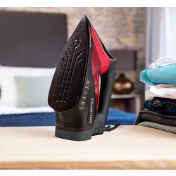 Fier de calcat Russell Hobbs One Temperature 25090-56 (Black/Red) Thumb