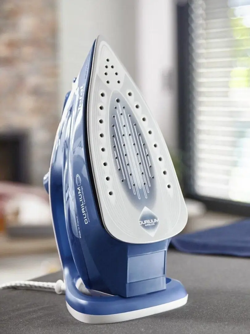 Fier de calcat Tefal FV5770E0 (Blue/White)