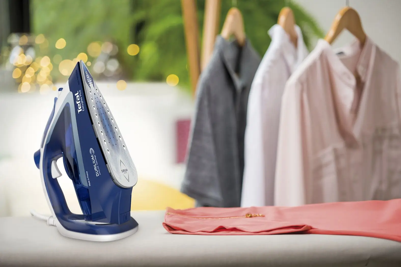 Fier de calcat Tefal FV5770E0 (Blue/White)