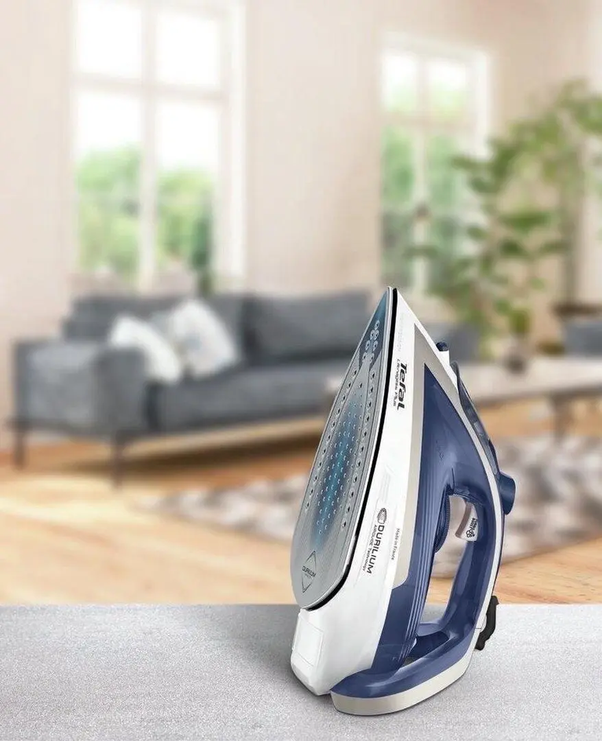 Fier de calcat Tefal Ultragliss Plus FV6812E0 (Blue/White)