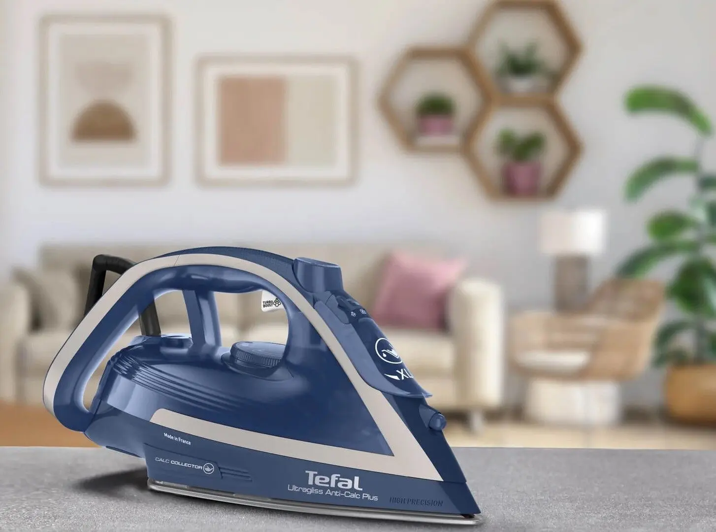 Fier de calcat Tefal Ultragliss Plus FV6830E0 (Blue/Silver)