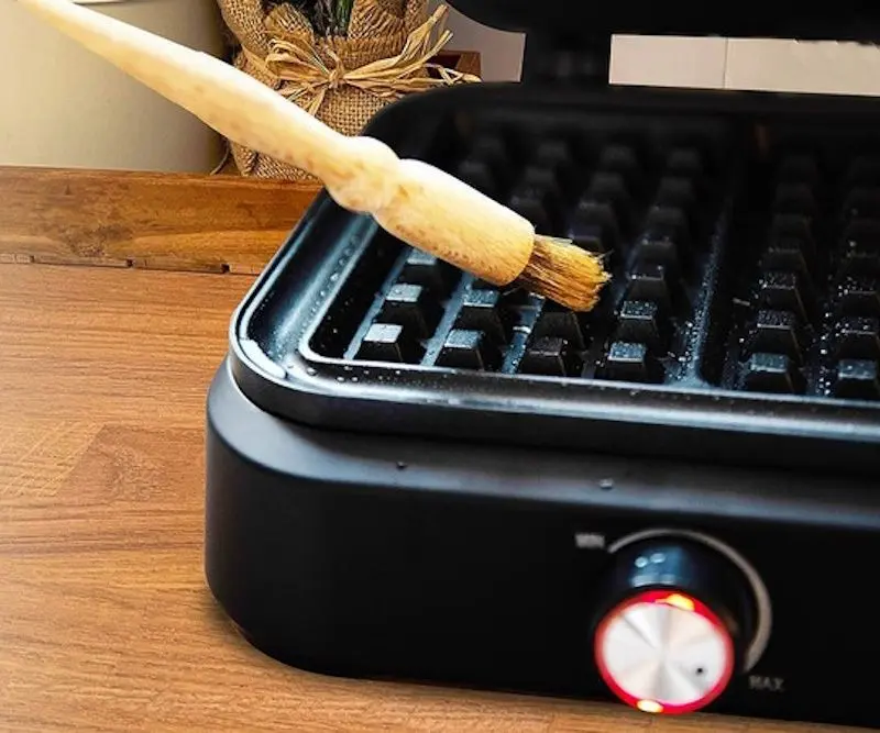 Вафельница MPM MGO-40 (Black)