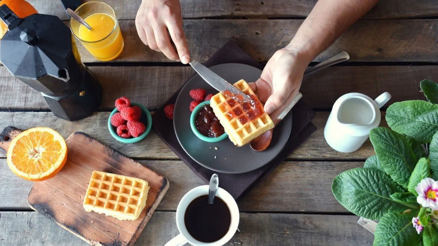 Aparat de gatit vafe MPM XL MGO-36M (Silver/Black)