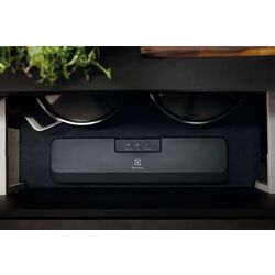 Вакуумный упаковщик Electrolux E4VS1-4AG (Black) Thumb