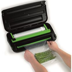 Aparat pentru vidare FoodSaver FFS002X-01 (Black) Thumb