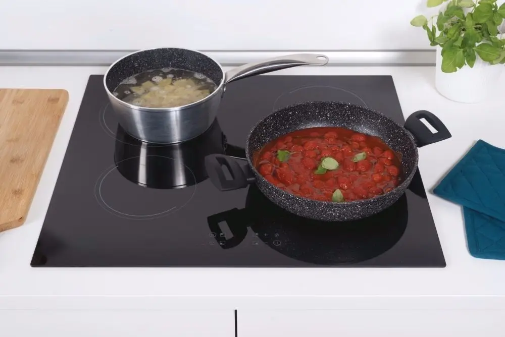 Встраиваемая индукционная варочная панель Candy CI642C/E1 (Black)