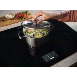 Plita incorporabila cu inductie Electrolux EIS67483 (Black) Thumb