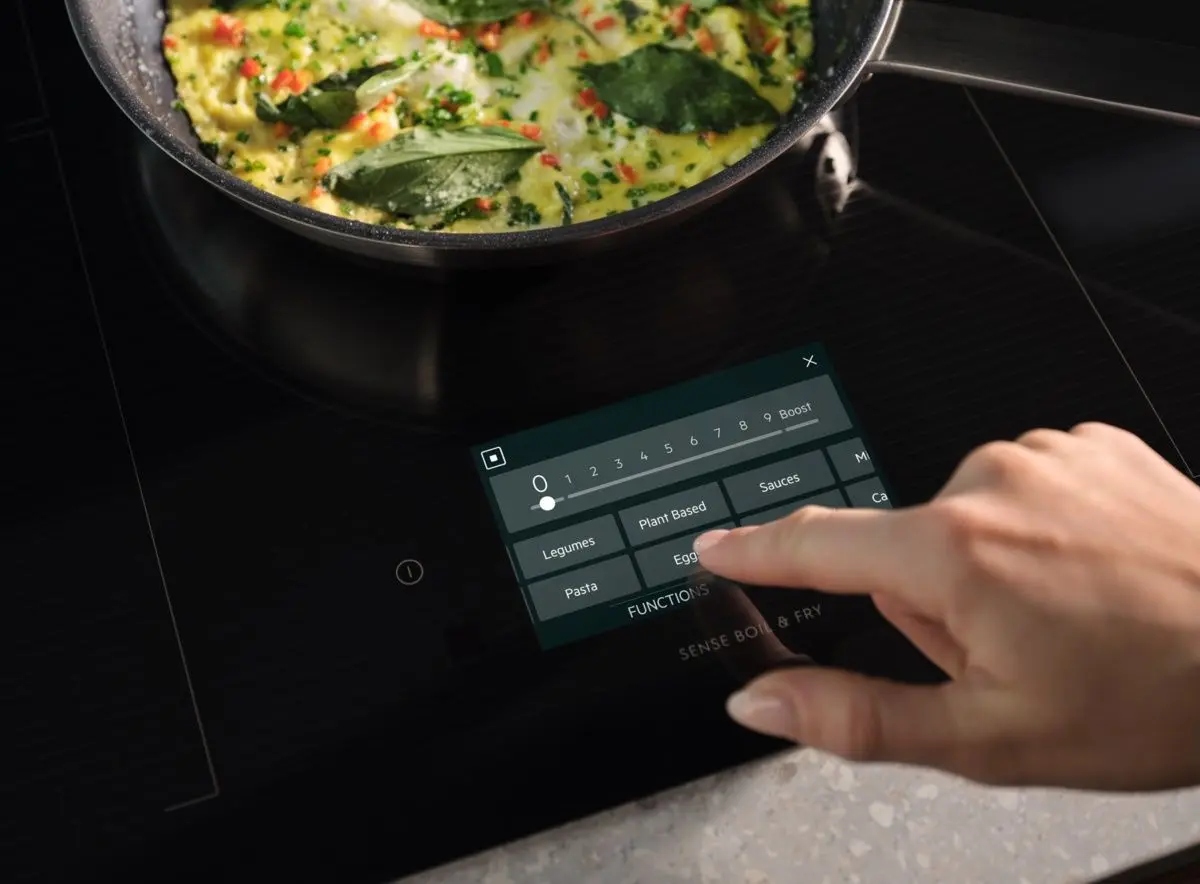 Plita incorporabila cu inductie Electrolux EIS67483 (Black)