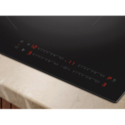 Встраиваемая индукционная варочная панель Electrolux EIV83443CT (Black) Thumb