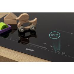 Встраиваемая индукционная варочная панель Gorenje ISC645BSC (Black) Thumb