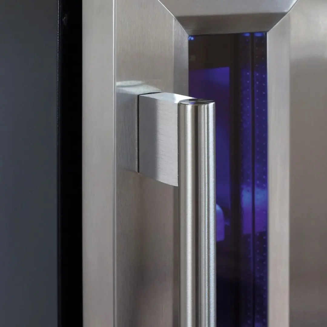 Vitrina de vinuri incorporabila Amica WK 341 101 E (Silver/Black)