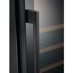 Vitrina de vinuri incorporabila Electrolux EWUS020B5B (Black) Thumb
