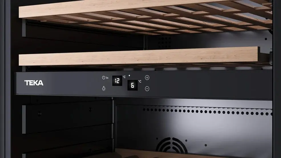 Vitrina de vinuri incorporabila Teka Maestro RVI 20041 (Black)