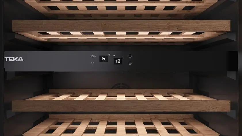 Vitrina de vinuri incorporabila Teka Maestro RVU 20046 (Black)