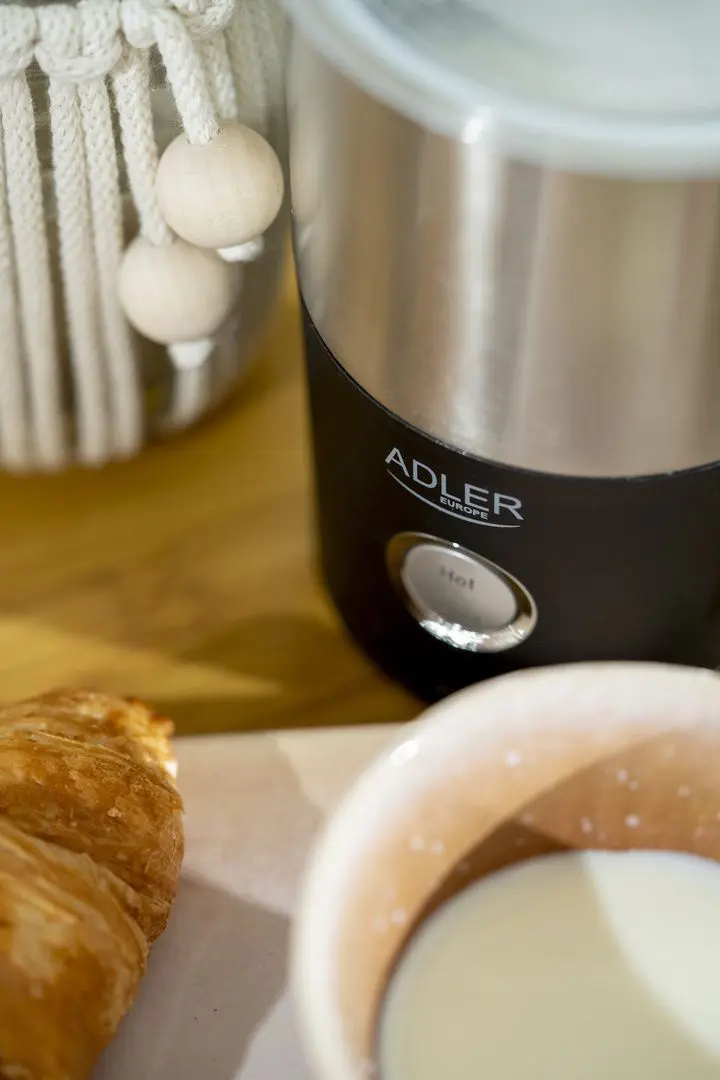 Aparat de spumare a laptelui Adler AD 4497 (Black/Inox)