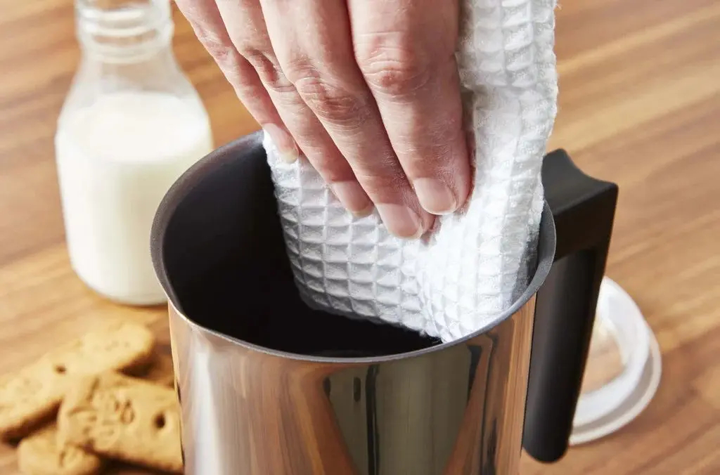 Aparat de spumare a laptelui Swan SK33020BLKN (Inox/Black)