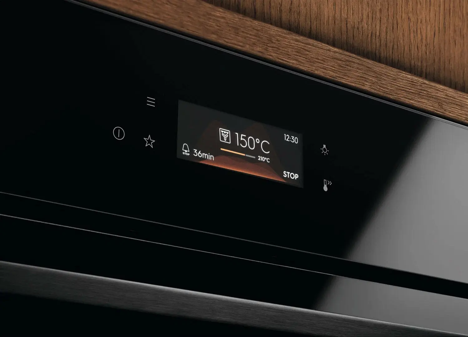 Встраиваемая электрическая духовка Electrolux LOE8P39Z (Black) - 2