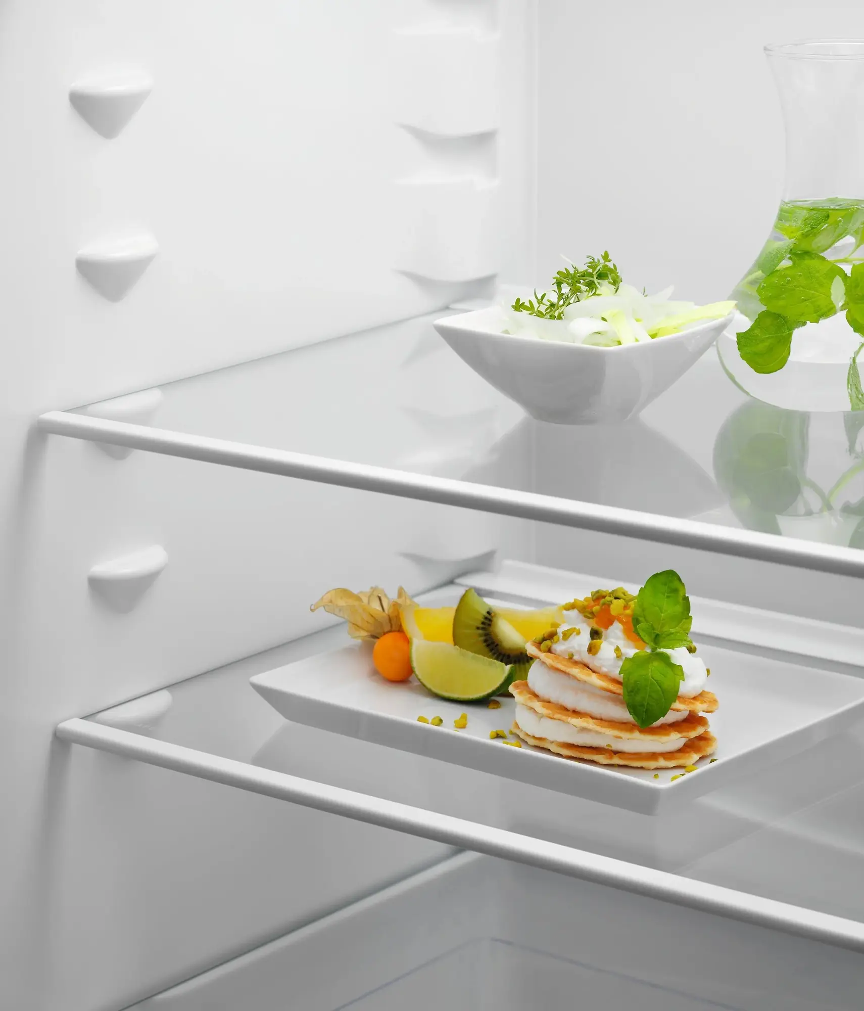 Frigider incorporabil Electrolux LNT6NE18S (White) - 3