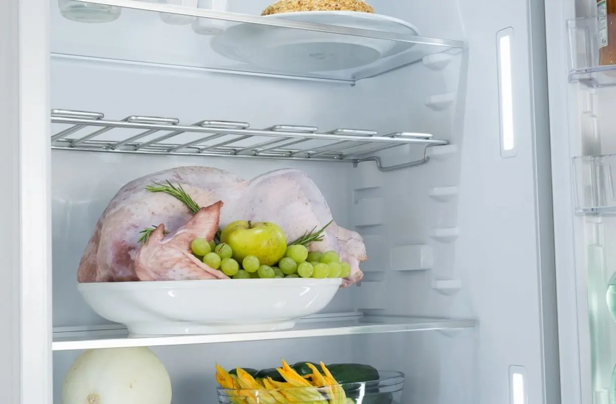 Встраиваемый холодильник Franke Mythos FCB 400 V NE E (White)