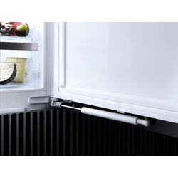 Встраиваемый холодильник Miele KFN 7764 D (White) Thumb