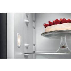 Встраиваемый холодильник Whirlpool ARG 18081 (White) Thumb
