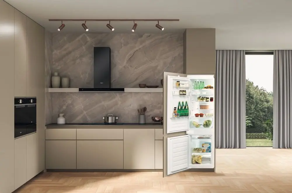 Встраиваемый холодильник Whirlpool ART 6600 LH E (White) - 3