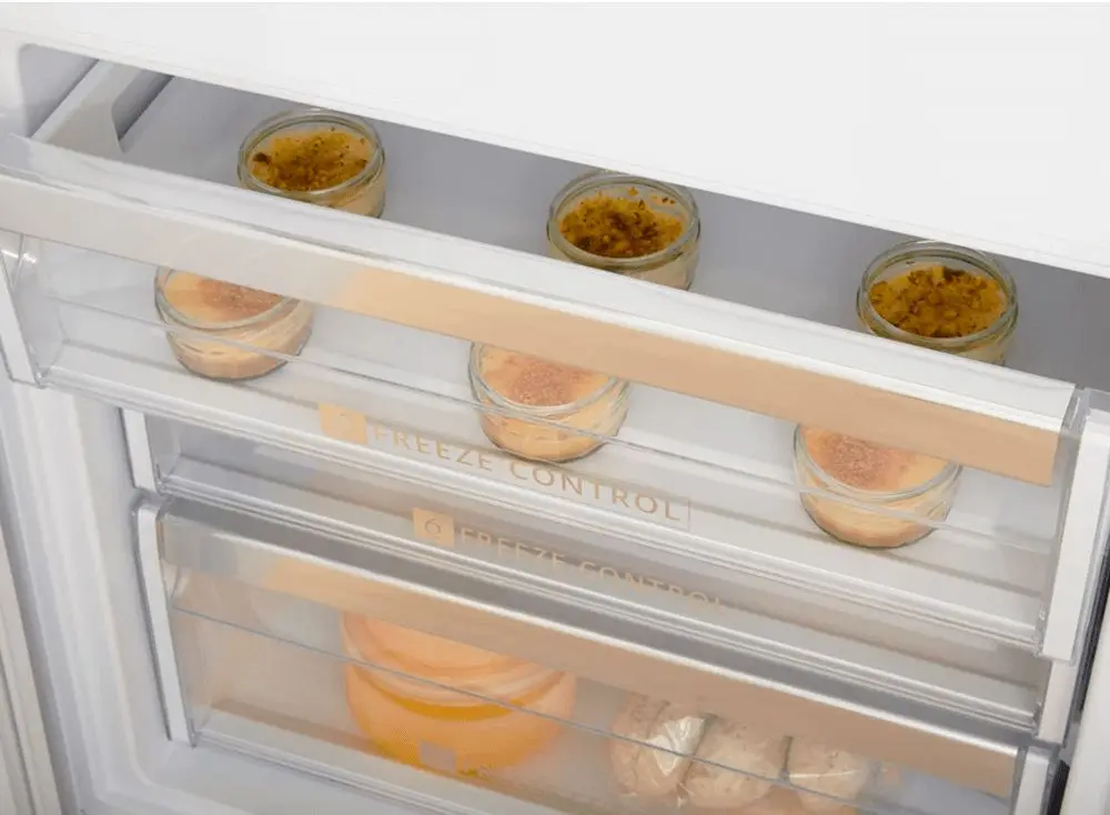 Frigider incorporabil Whirlpool SP40 802 EU (White)