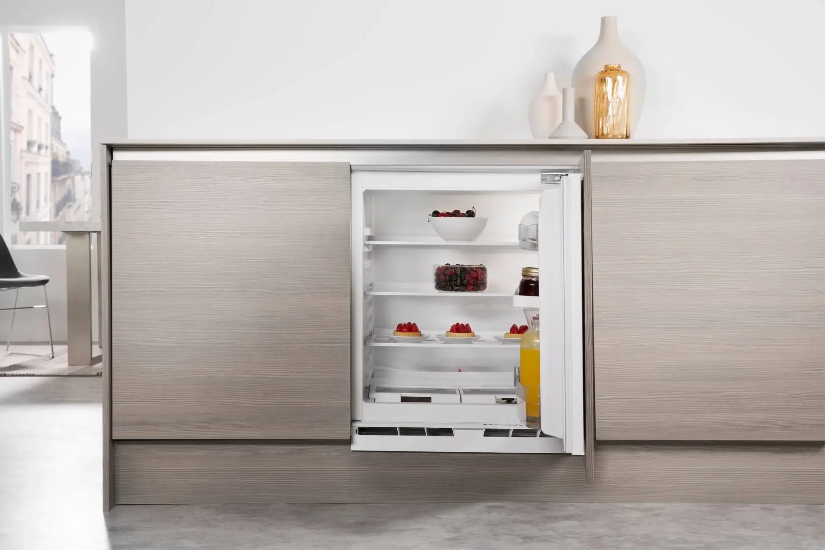 Frigider incorporabil Whirlpool WBUL021 (White)