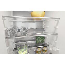 Встраиваемый холодильник Whirlpool WHC18 T573 (White) Thumb