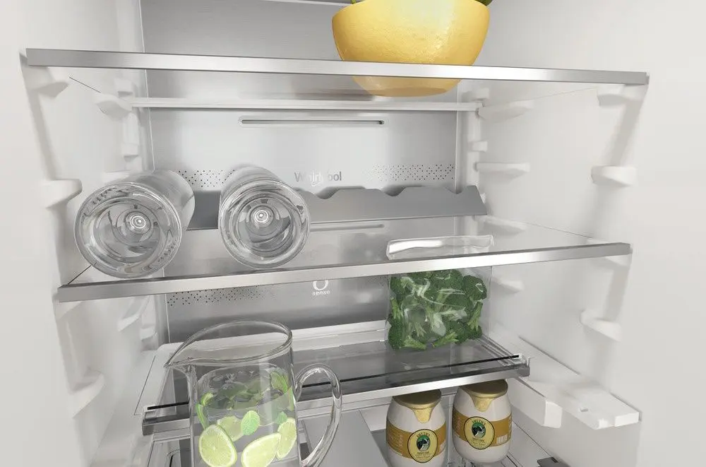 Встраиваемый холодильник Whirlpool WHC18 T573 (White)