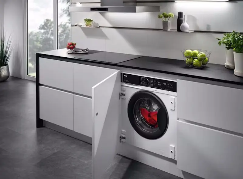 Встраиваемая стиральная машина AEG L8FBE48SCI (White) - 3