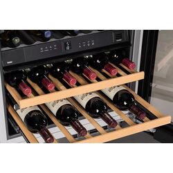 Встраиваемый винный шкаф Liebherr UWTgb 1682 (Black) Thumb