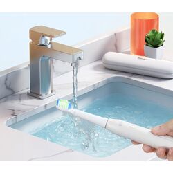 Комплект электрических зубных щеток Bitvae D2 (White/Black) Thumb