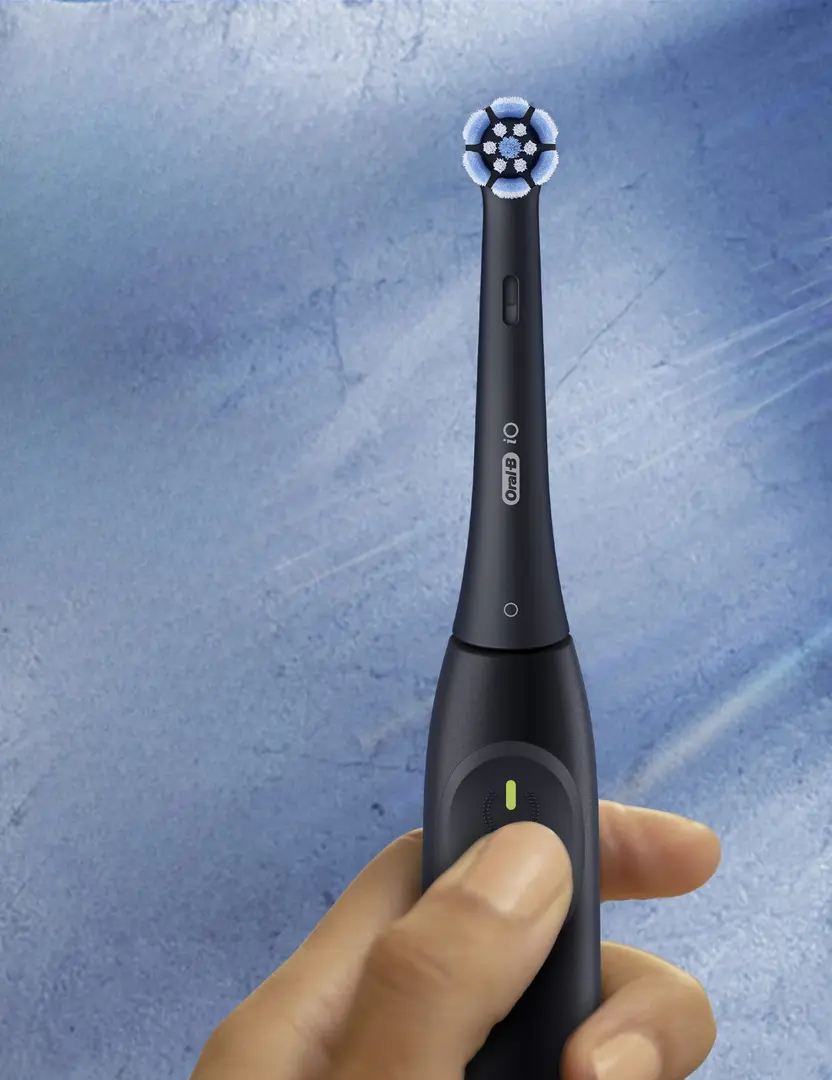 Periuta de dinti electrica Braun Oral-B iO2 (Night Black) - 3