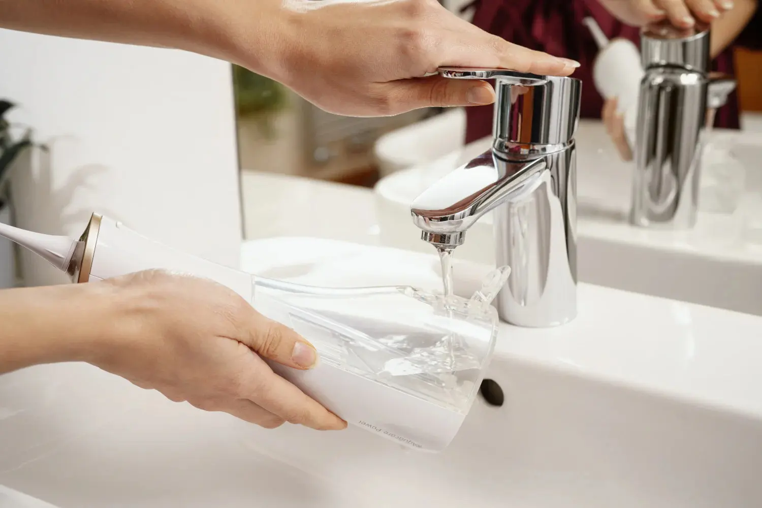 Ирригатор ETA AquaCare 2708 90000 (White/Gold)