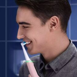 Periuta de dinti electrica Oral-B iO Series 6 (Pink Sand) Thumb