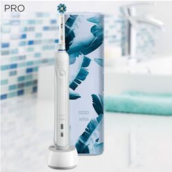 Электрическая зубная щетка Oral-B Pro 750 (White) Thumb