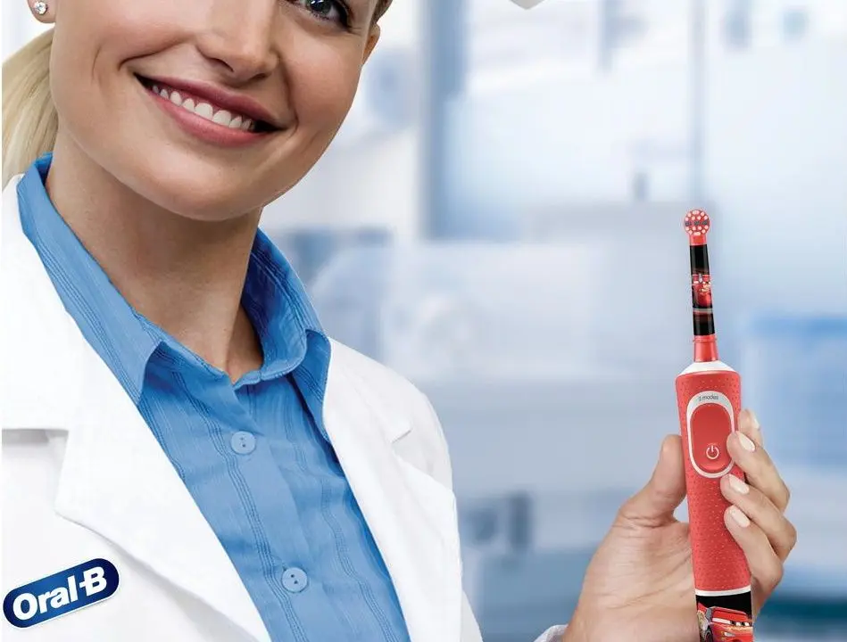 Periuta de dinti electrica Oral-B Vitality 100 Kids Cars (Red) - 4