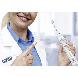 Rezerve pentru periuta electrica Oral-B Sensitive Clean EB60-6 (White) Thumb