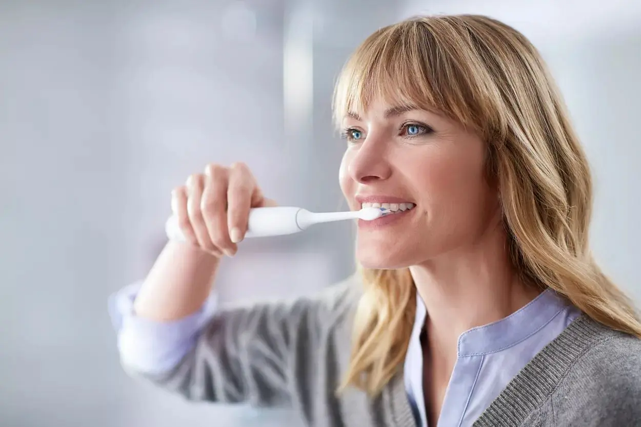 Звуковая зубная щетка Philips HX6807/24 (White)