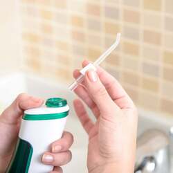 Irigator Solac ID7840 (White/Green) Thumb