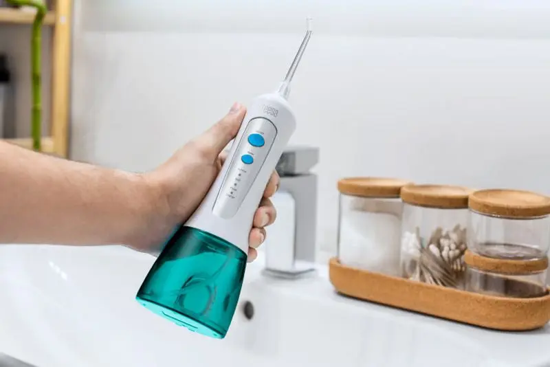 Irigator Teesa Easy Care TSA8001 (White/Green)