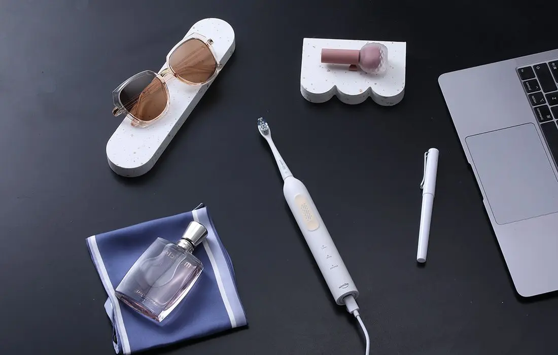 Звуковая зубная щетка Usmile P4 (White) - 6