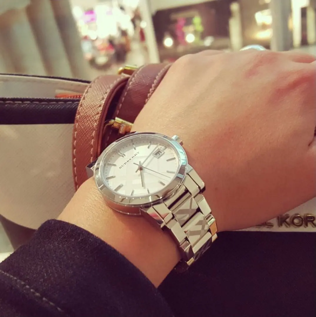 Наручные часы Burberry The City BU9144 (Silver) - 3