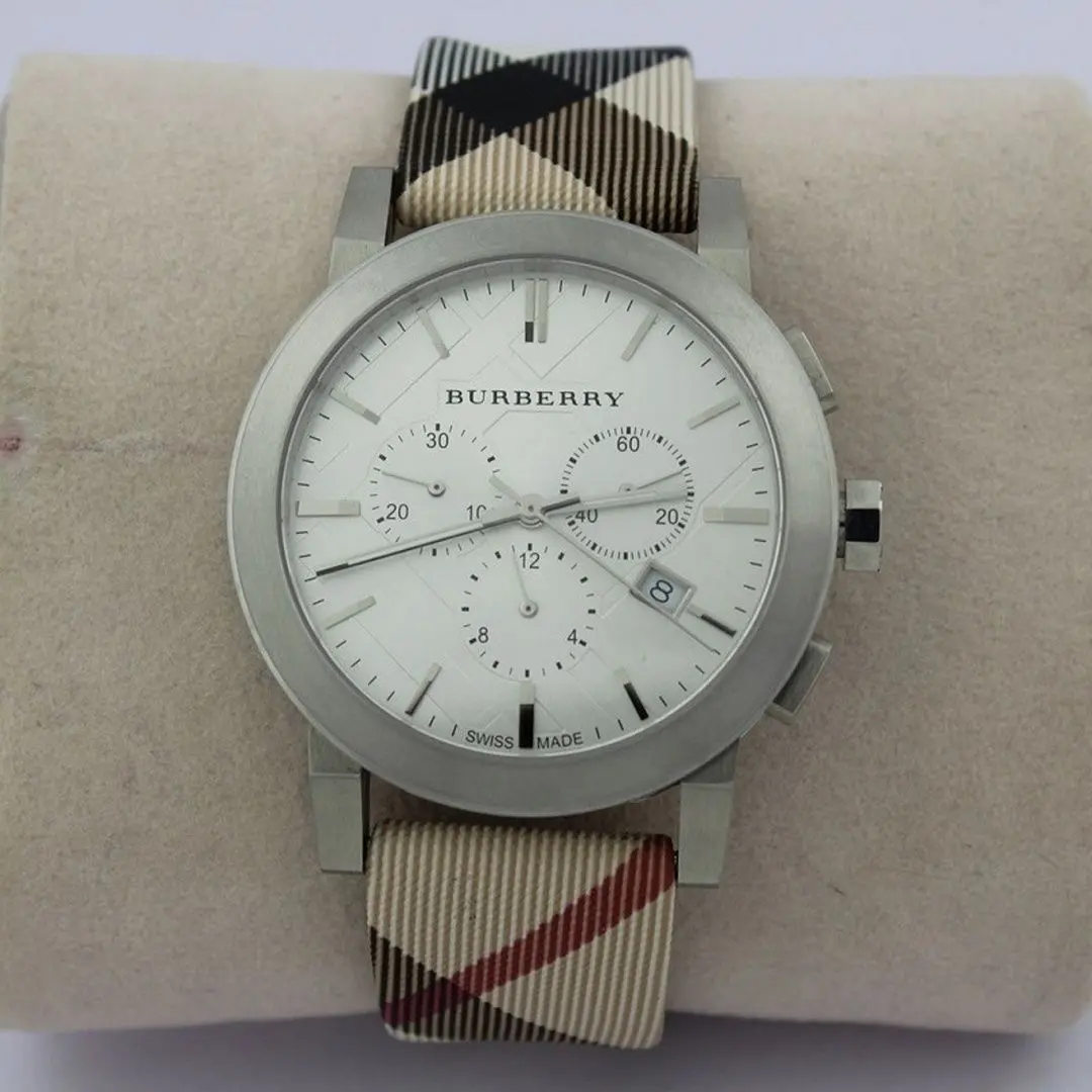 Наручные часы Burberry The City Chronograph BU9357 (Beige/Silver) - 3