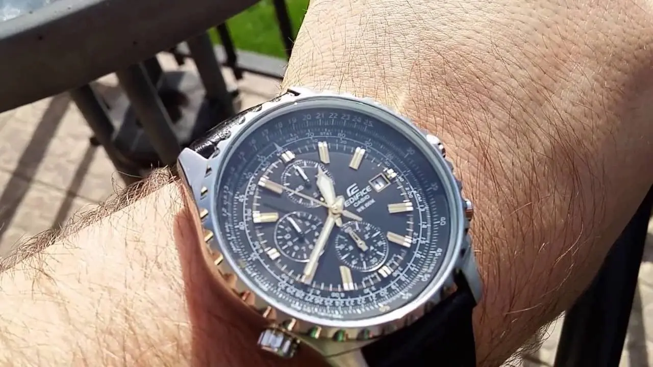 Ceas de mana Casio Edifice EF-527D-2A (Silver/Blue)