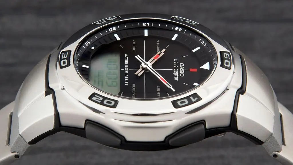 Наручные часы Casio Radio Controlled WVA-105HDE-1A