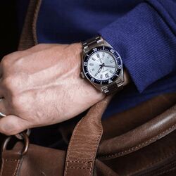 Ceas de mana Seiko Prospex Diver SPB213J1 (Blue/Silver) Thumb